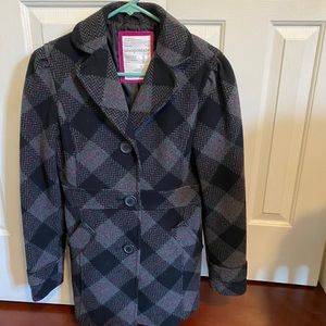 Casual medium length wool jacket